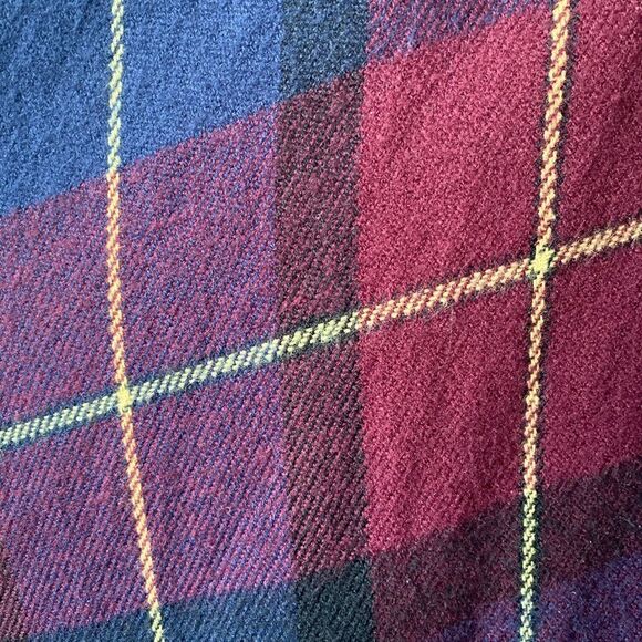 Plaid Print Open  Poncho✨ - Picture 2 of 3